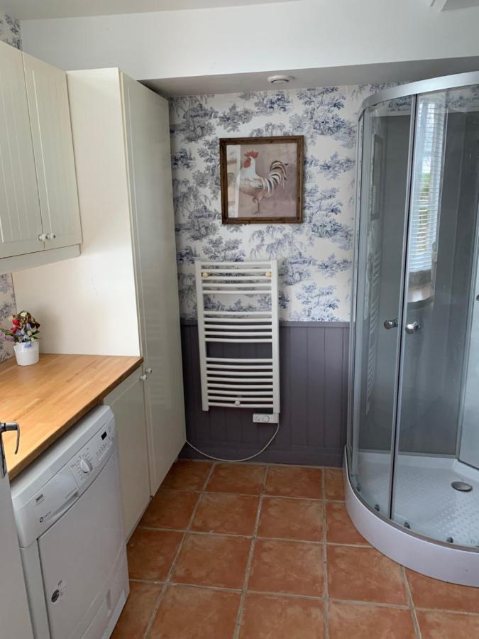 Entire Farm House Stay, La Gerouardiere Barenton Exterior foto