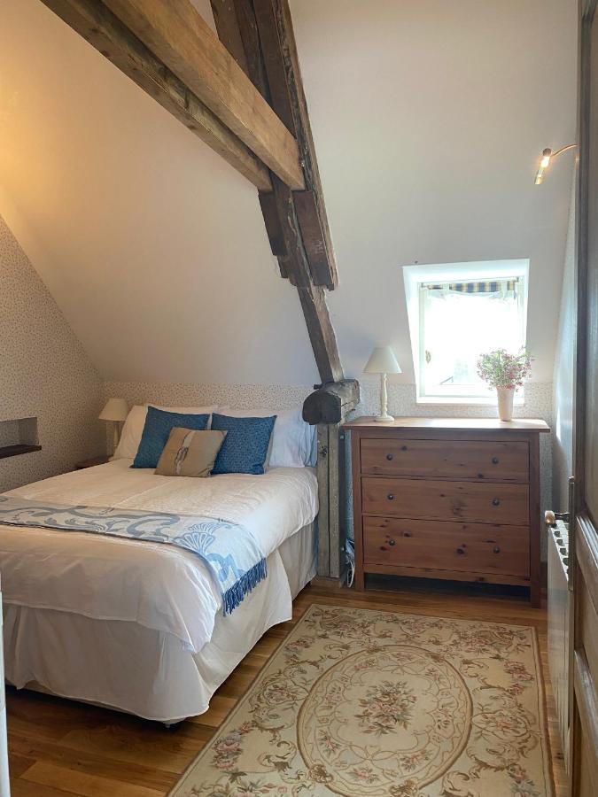 Entire Farm House Stay, La Gerouardiere Barenton Exterior foto